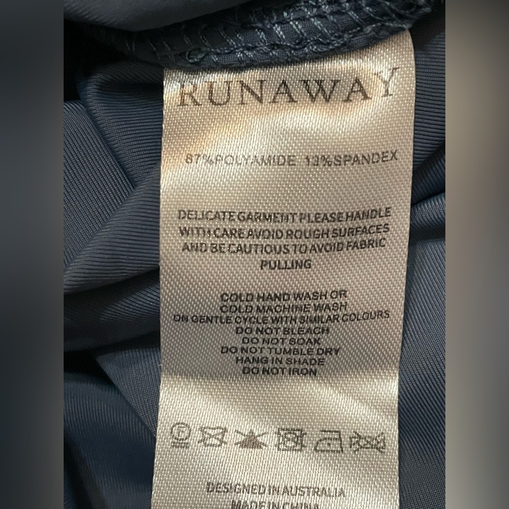 RUNAWAY THE LABEL ~ Melrose Girl Maxi Dress NWT Medium - Picture 7 of 12